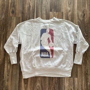 Abercrombie & Fitch Gray NBA Crewneck Sweater